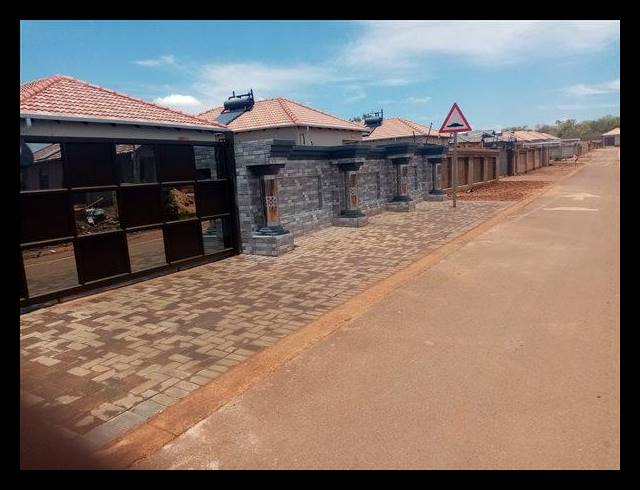 3 BEDROOM HOUSE FOR SALE IN SHARON PARK
